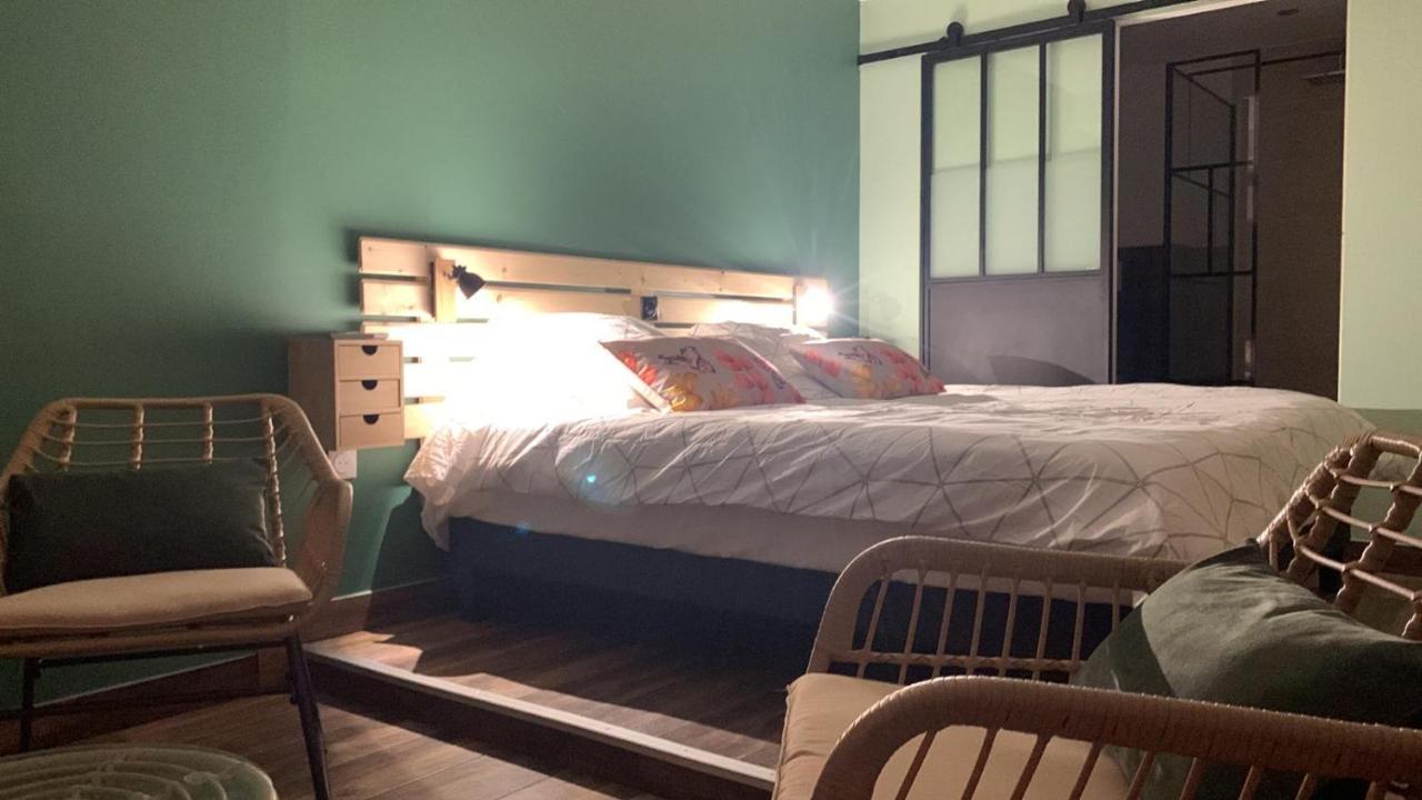 B&B La Vieille Source Saint-Martin-dʼArdèche エクステリア 写真